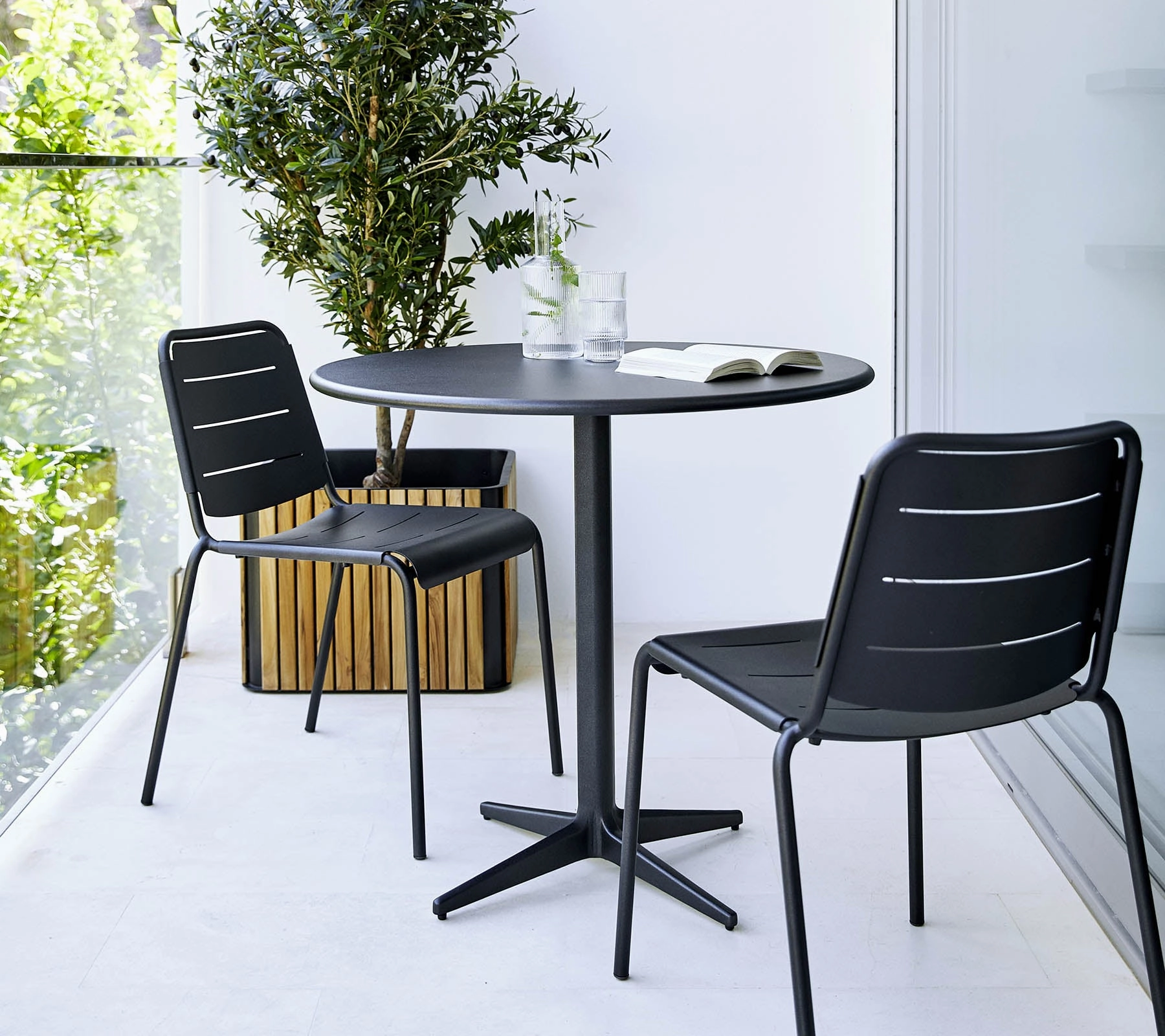 Drop caf table dia. 60 cm
