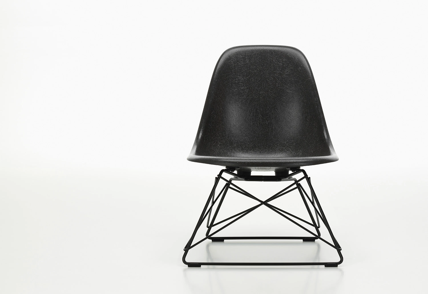 Eames Fiberglass LSR Chair