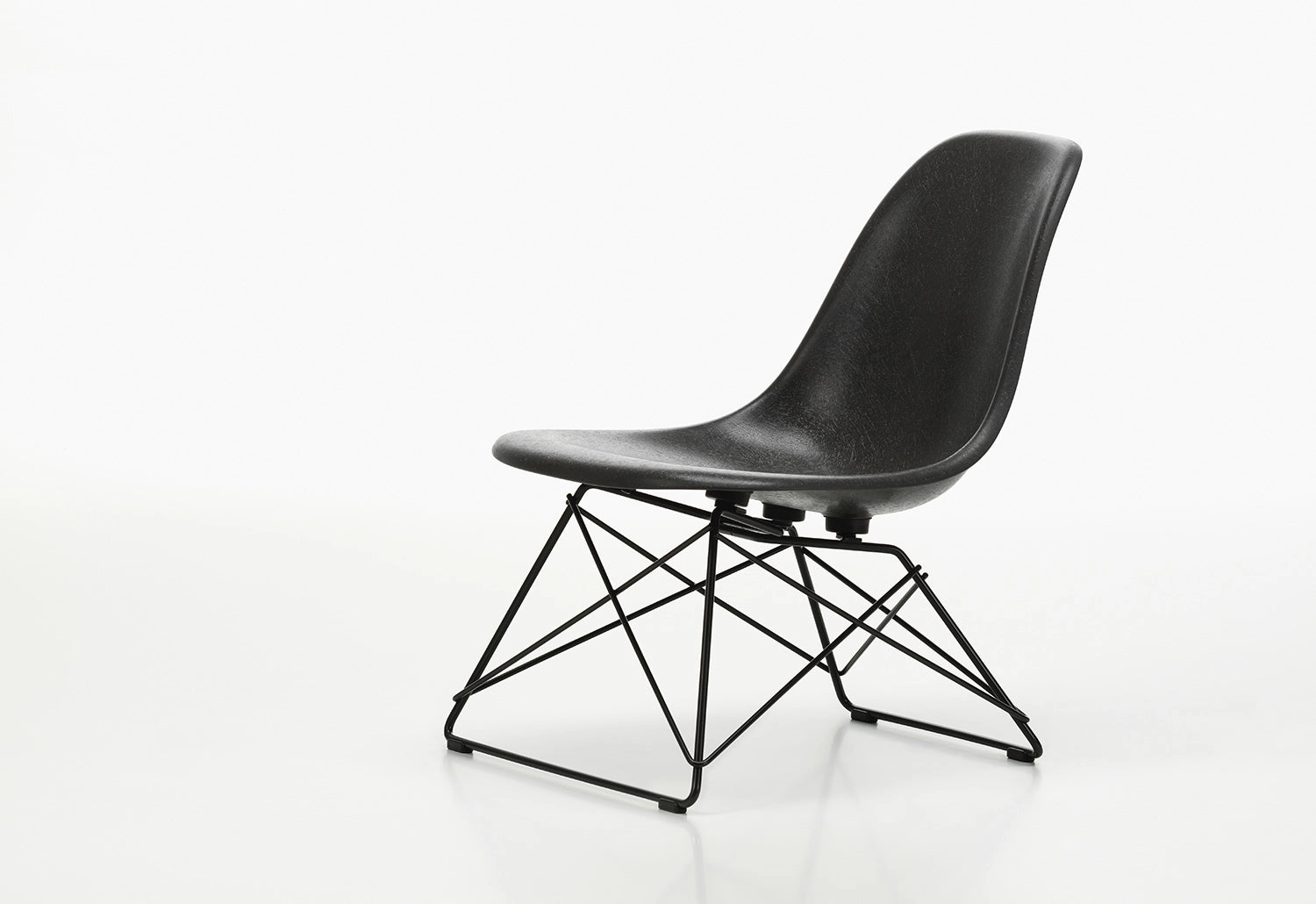 Eames Fiberglass LSR Chair