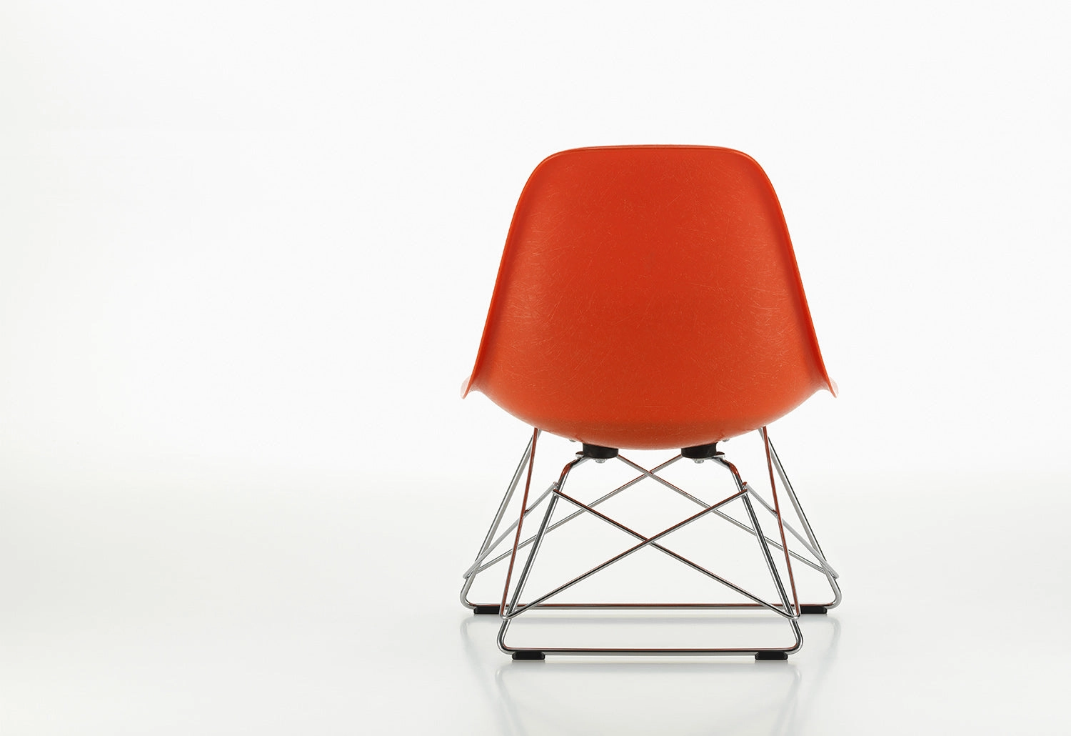 Eames Fiberglass LSR Chair