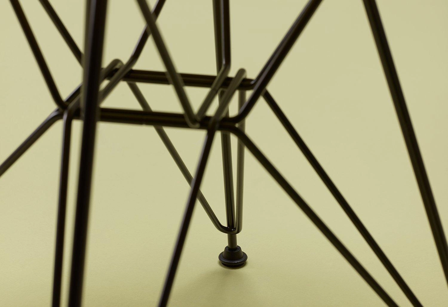 Eames RE DSR Side Chair