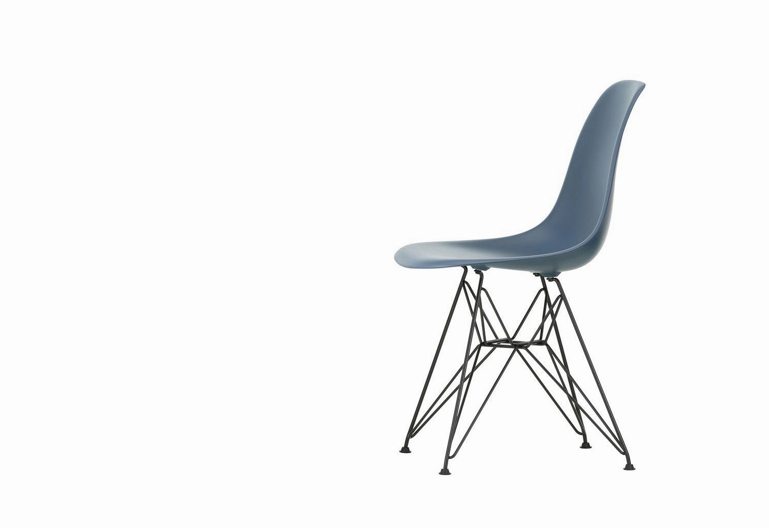Eames RE DSR Side Chair
