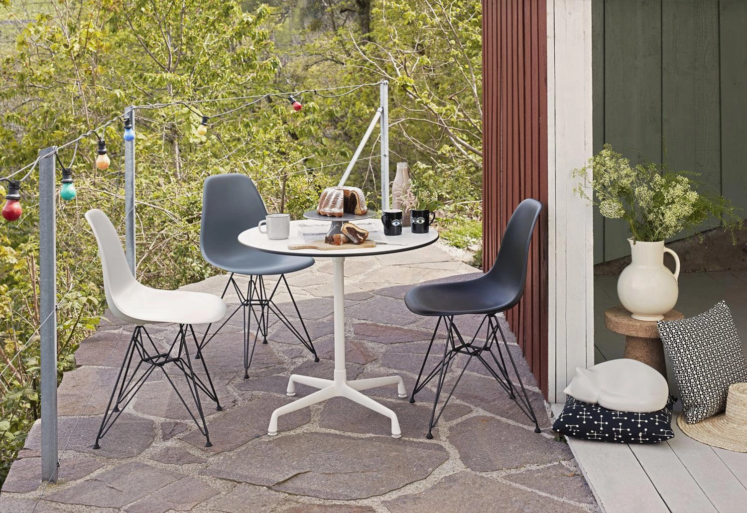 Eames RE DSR Side Chair