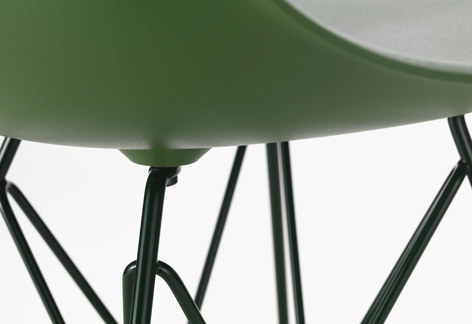 Eames RE DSR Side Chair