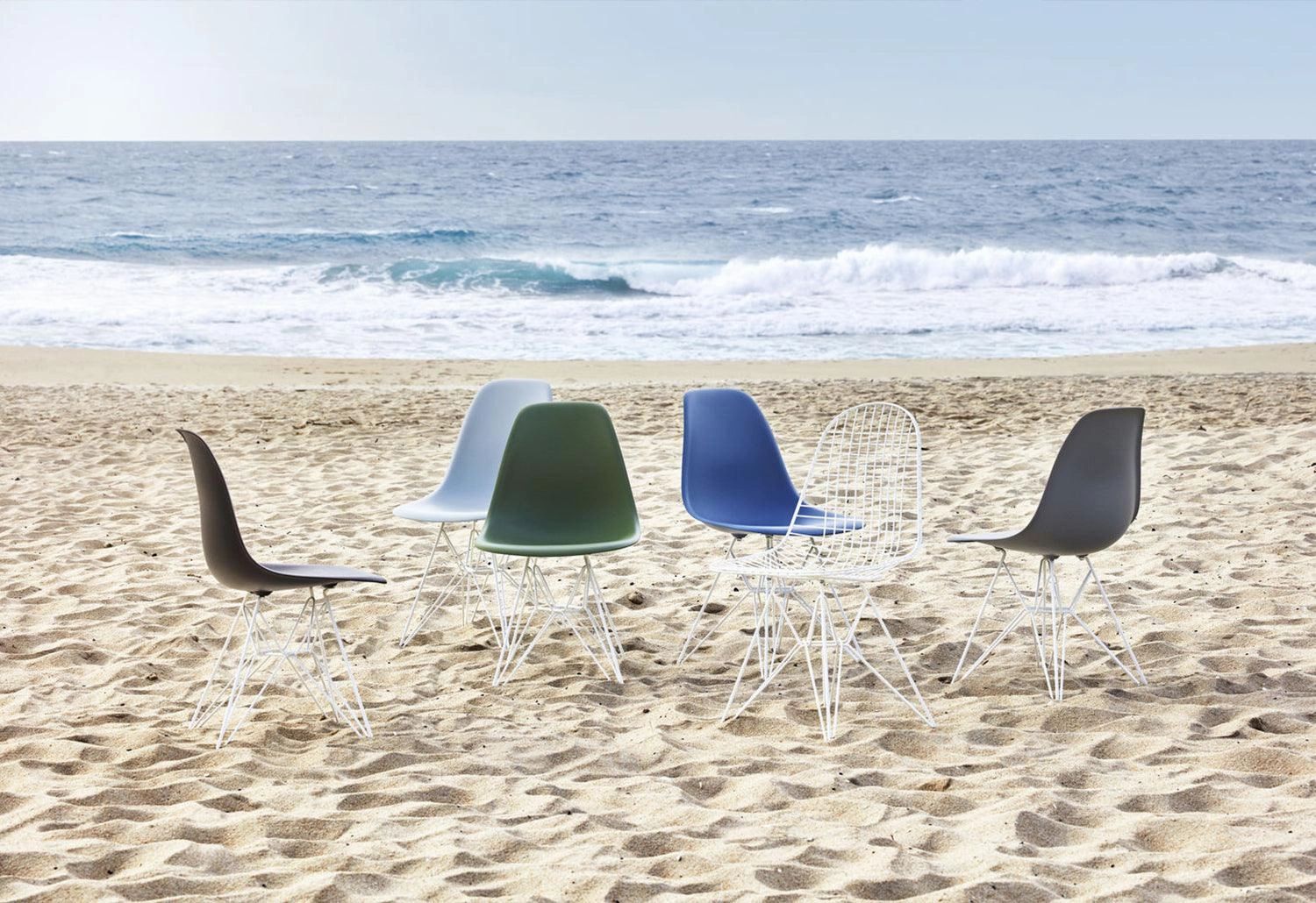 Eames RE DSR Side Chair