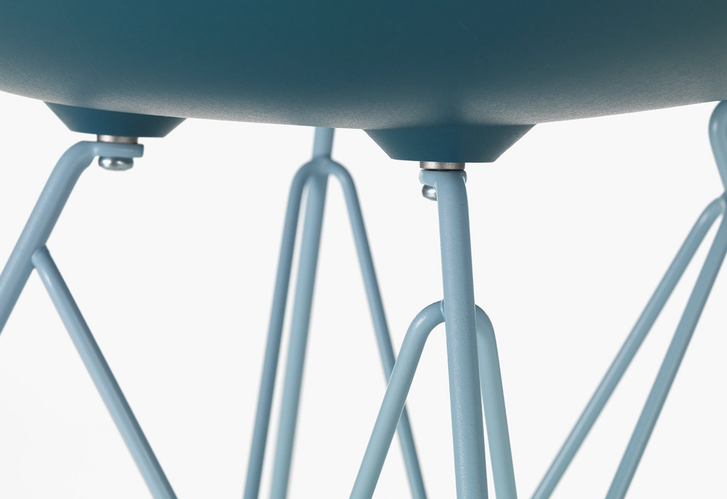 Eames RE DSR Side Chair