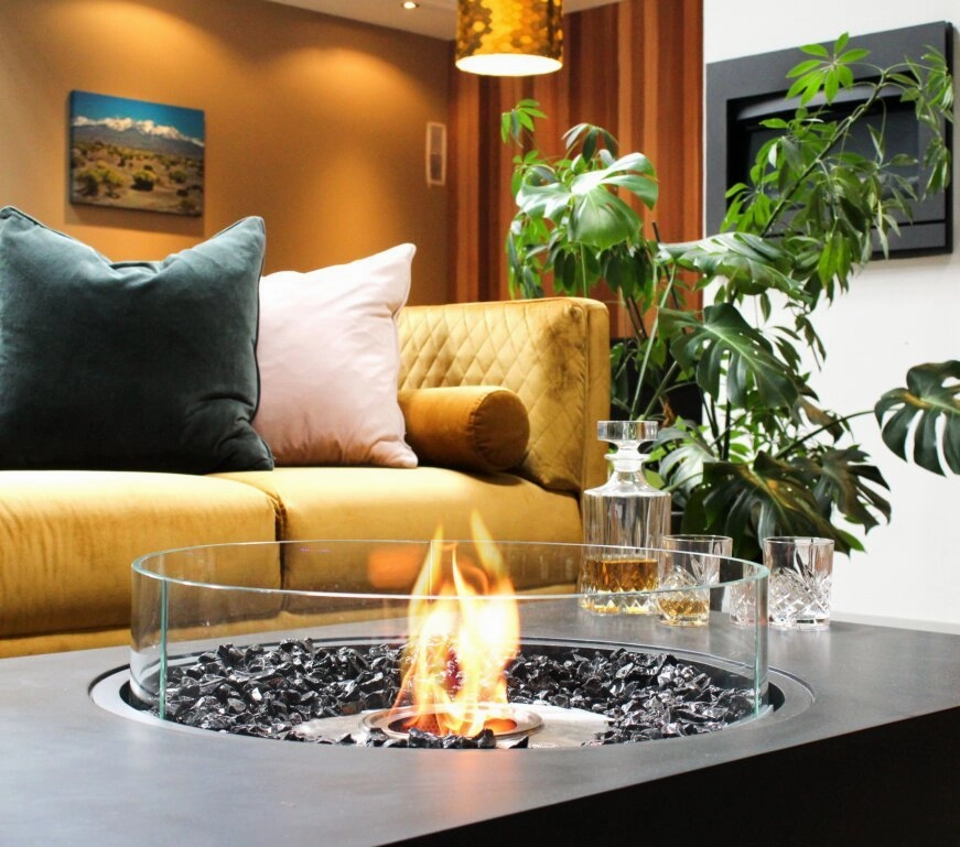 Ecosmart Fire Martini 50 Fire Pit Table - Natural Finish / Black Burner - ESF.O.MTI.50.NA.B