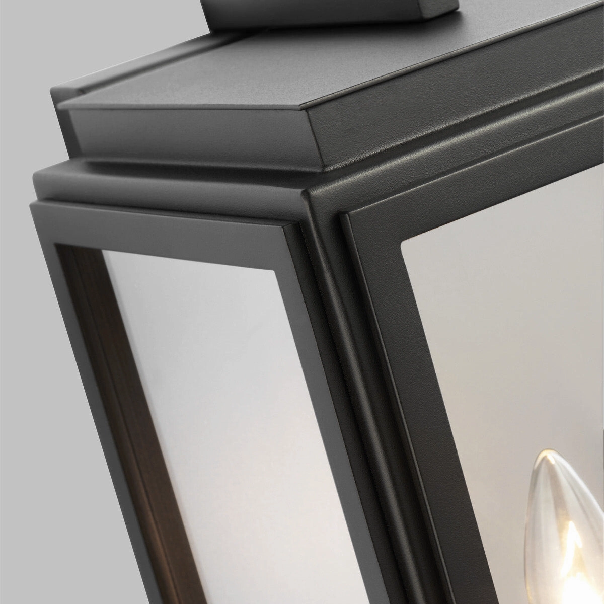 Edgar Medium Wall Lantern