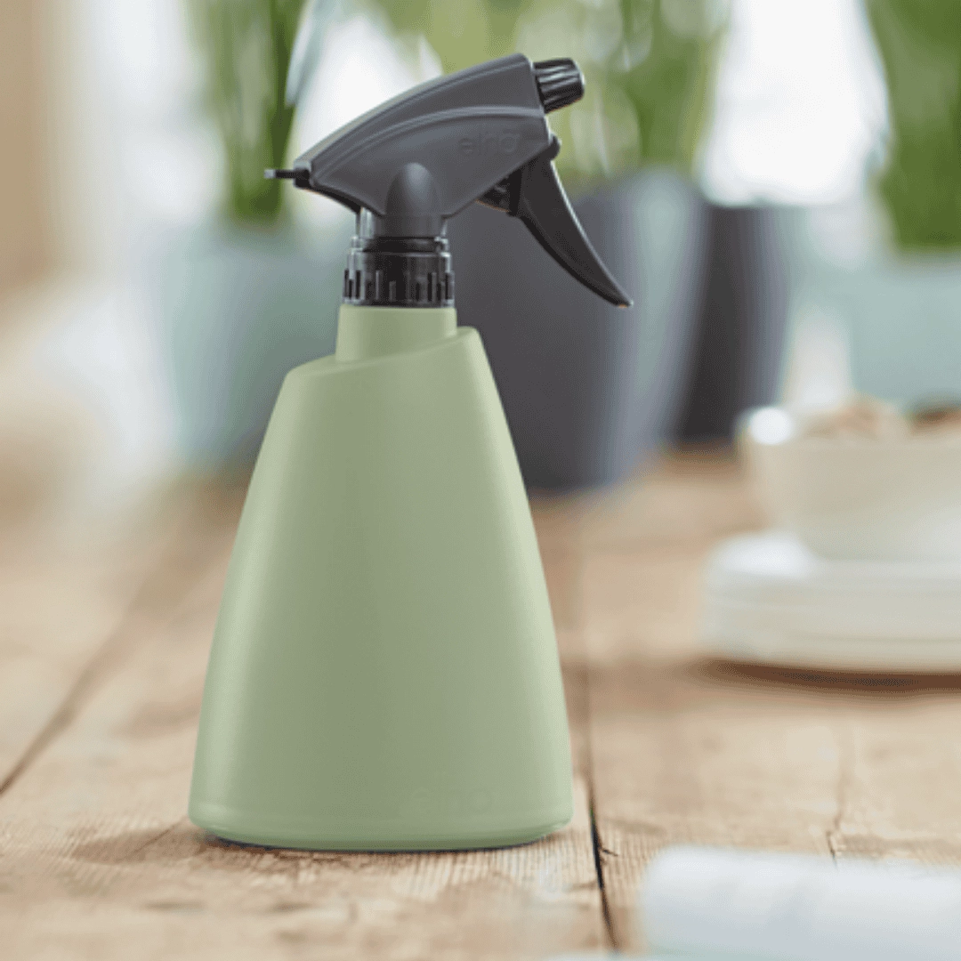 Elho Brussels Sprayer 0.9l - Sorbet Green premium quality garden tool set with case