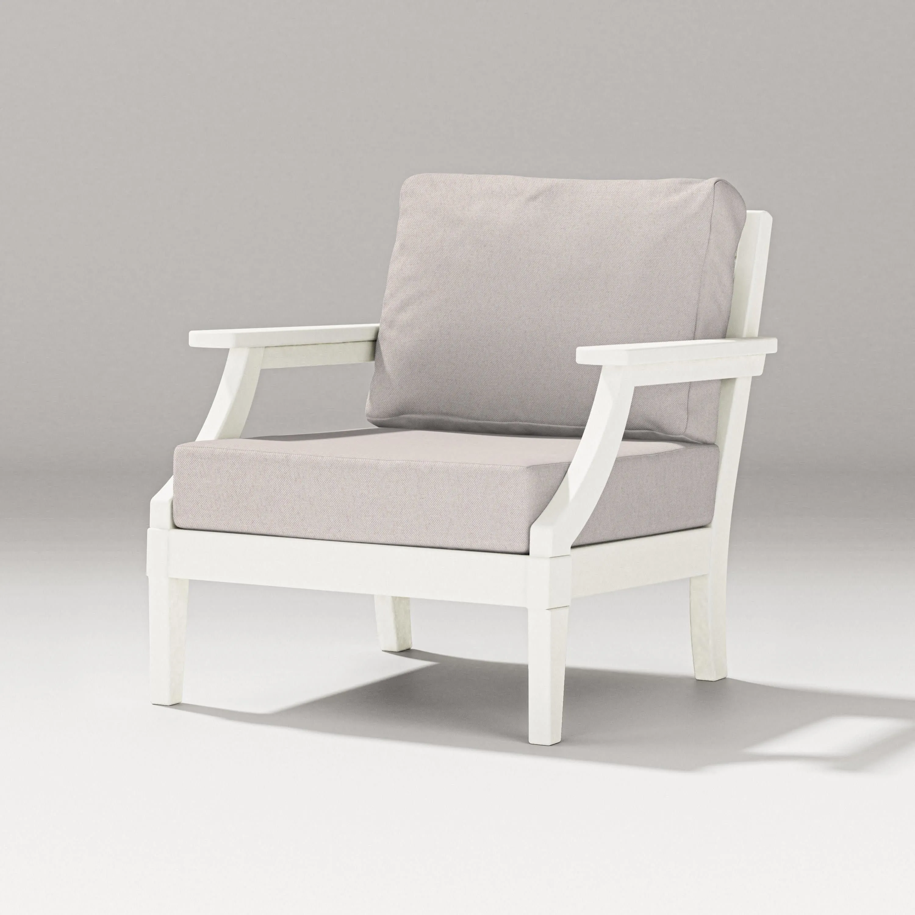Estate Lounge Chair