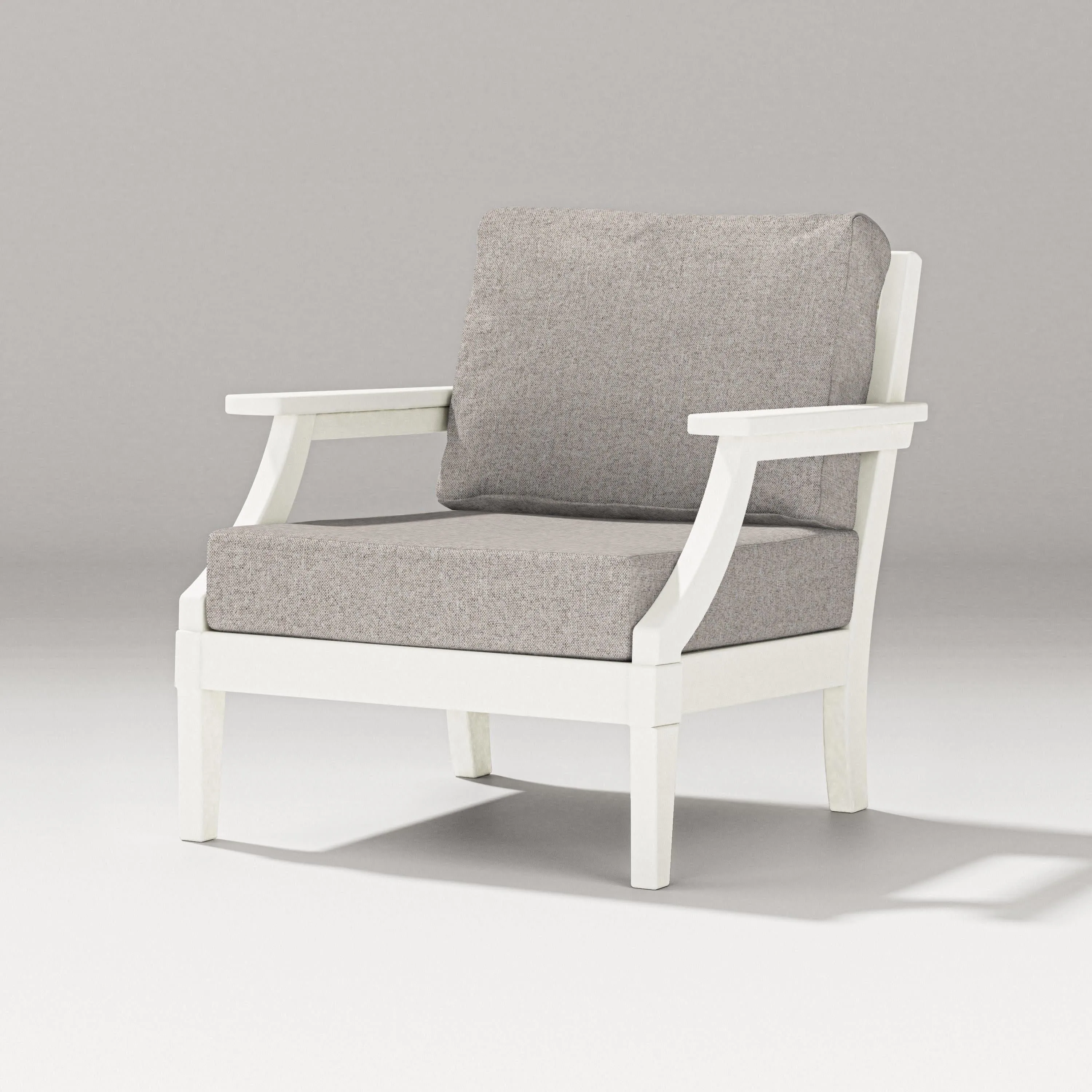 Estate Lounge Chair