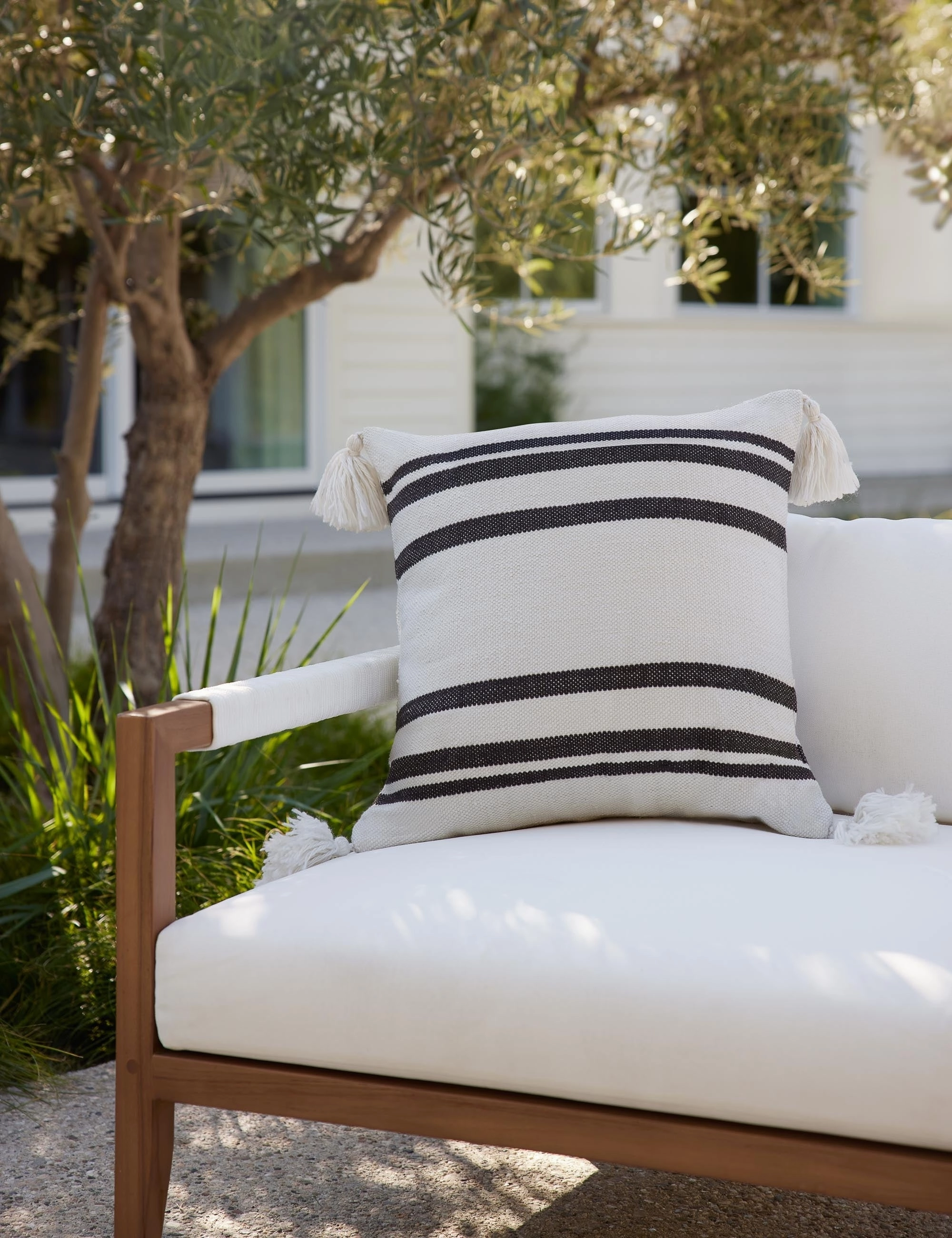 Fez Indoor / Outdoor Pillow