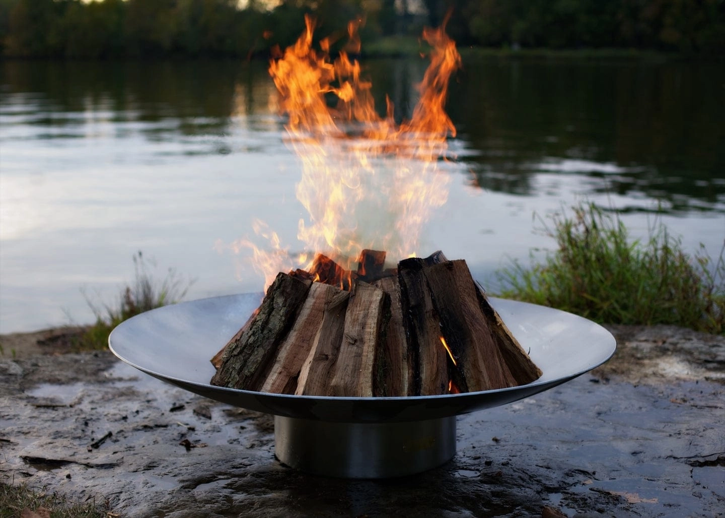 Fire Pit Art Bella Vita 46-inch Electric AWEIS Fire Pit - Bella Vita46-PENTA24-200K BTU-AWEIS