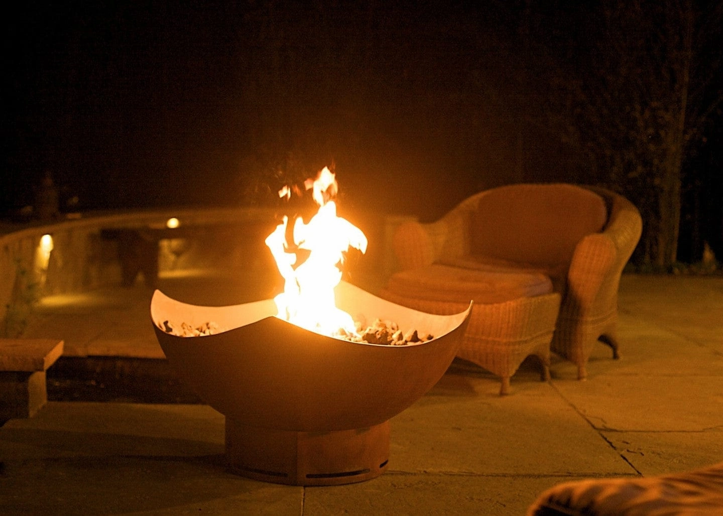 Fire Pit Art Manta Ray 36-inch Gas Fire Pit - MR