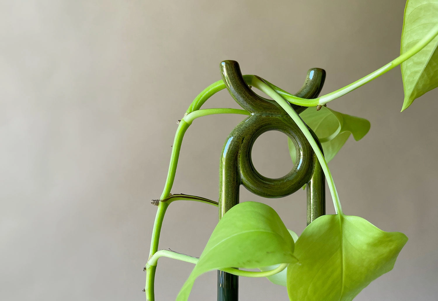 Folk Oni Plant Stake