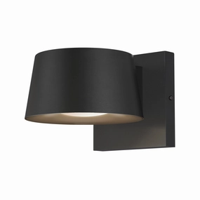 Gateway Outdoor Wall LanternWeatherproof outdoor lighting