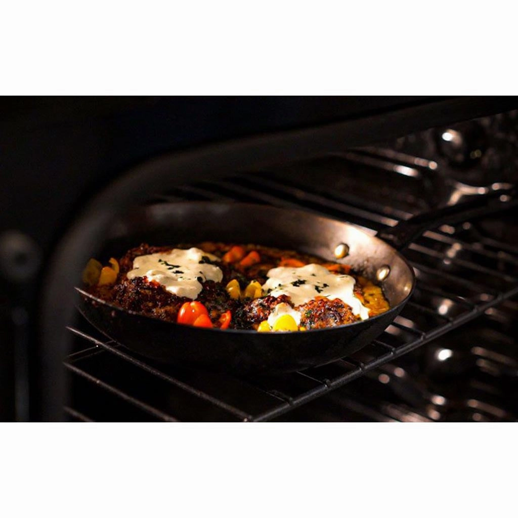 Guidecast Frying Pan