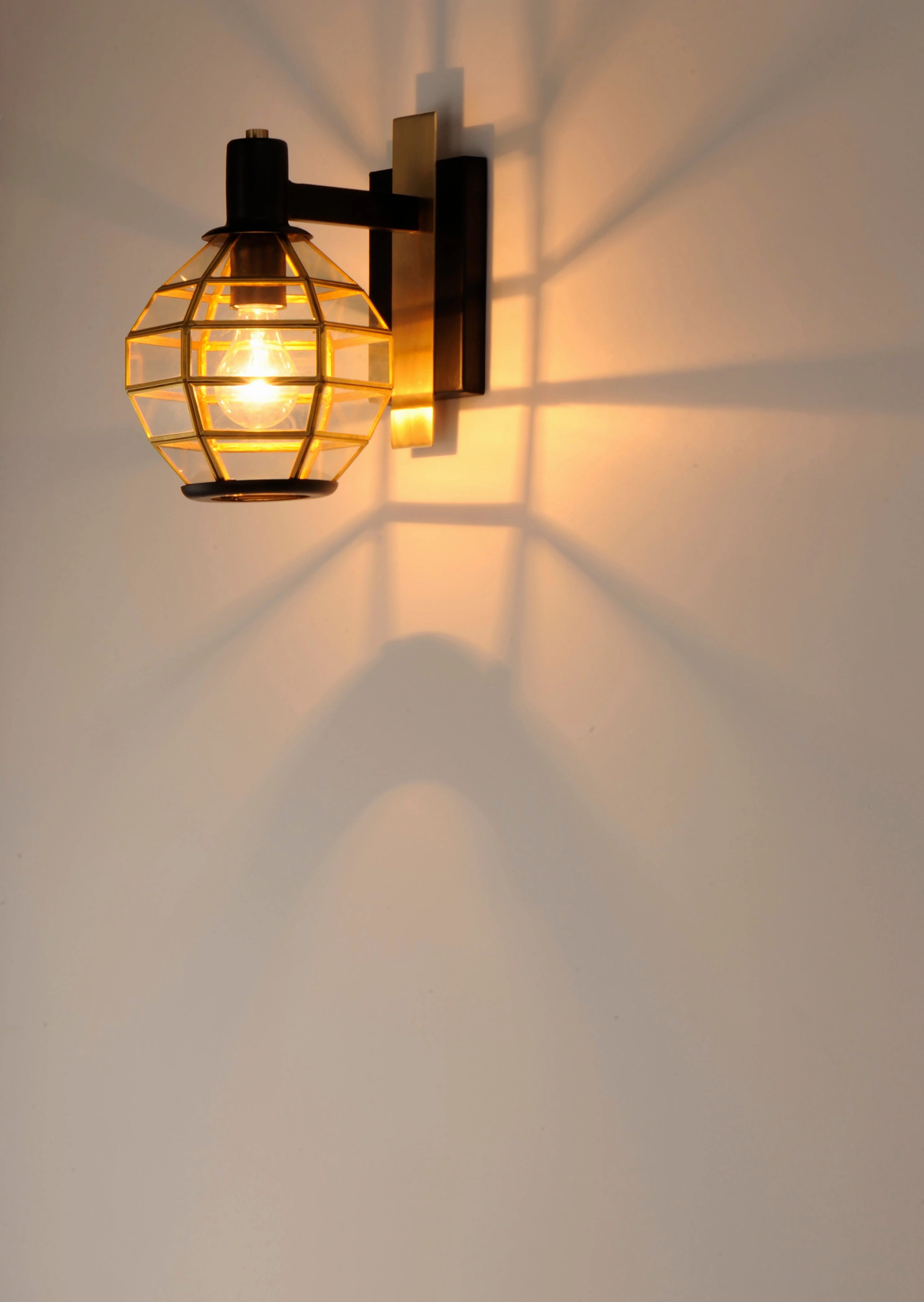 Heirloom One Light Outdoor Wall Lantern Black / Burnished Brass