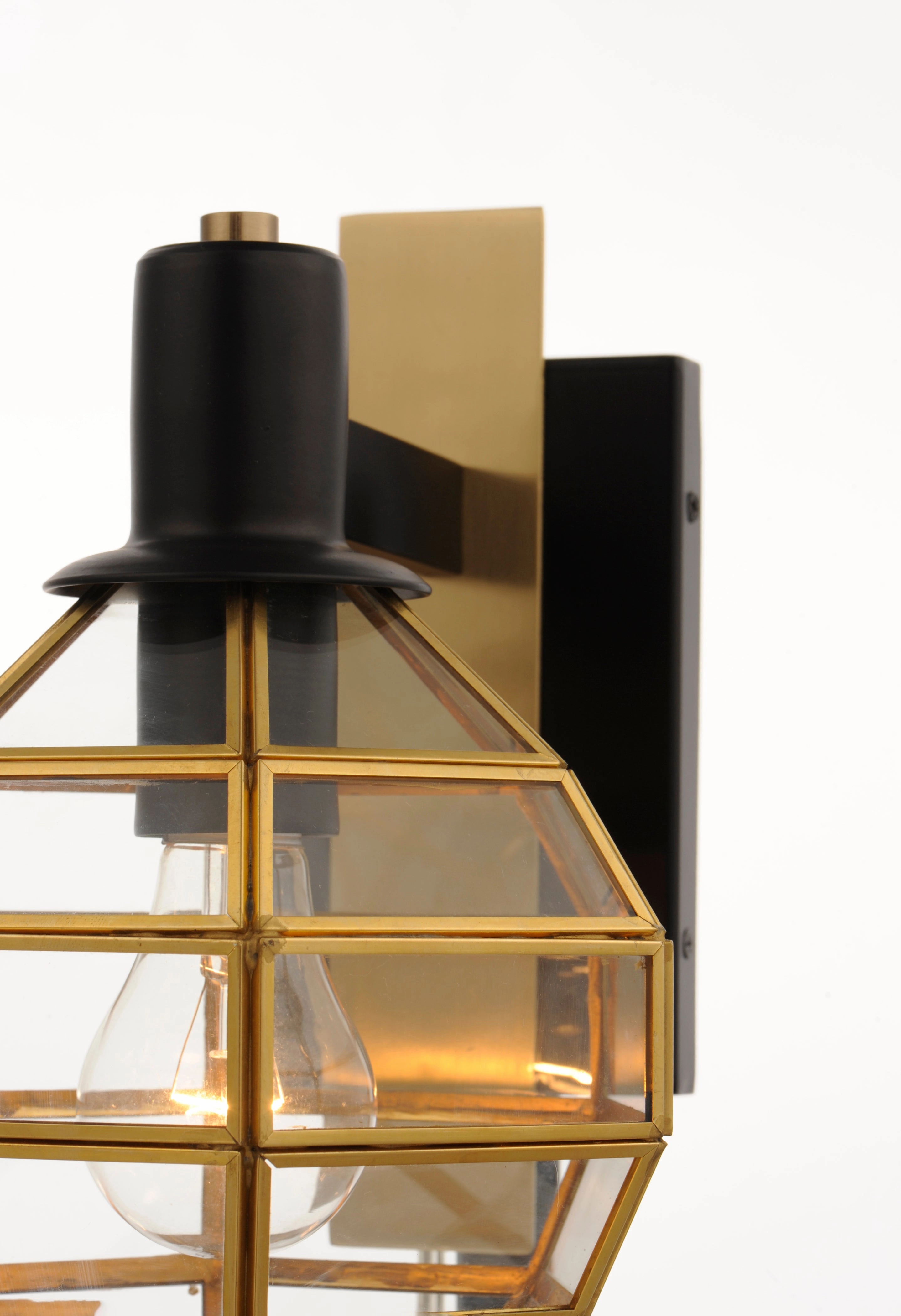 Heirloom One Light Outdoor Wall Lantern Black / Burnished Brass