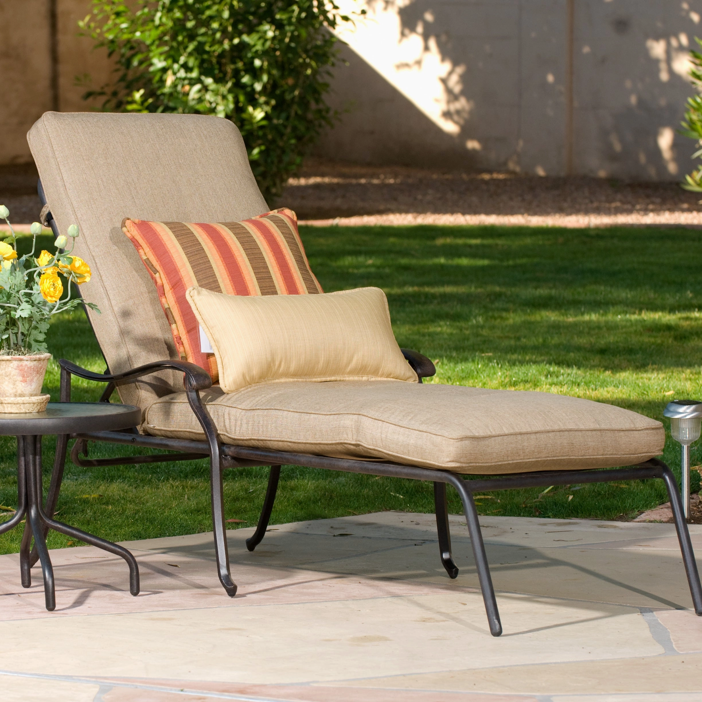 Heritage Chaise Lounge