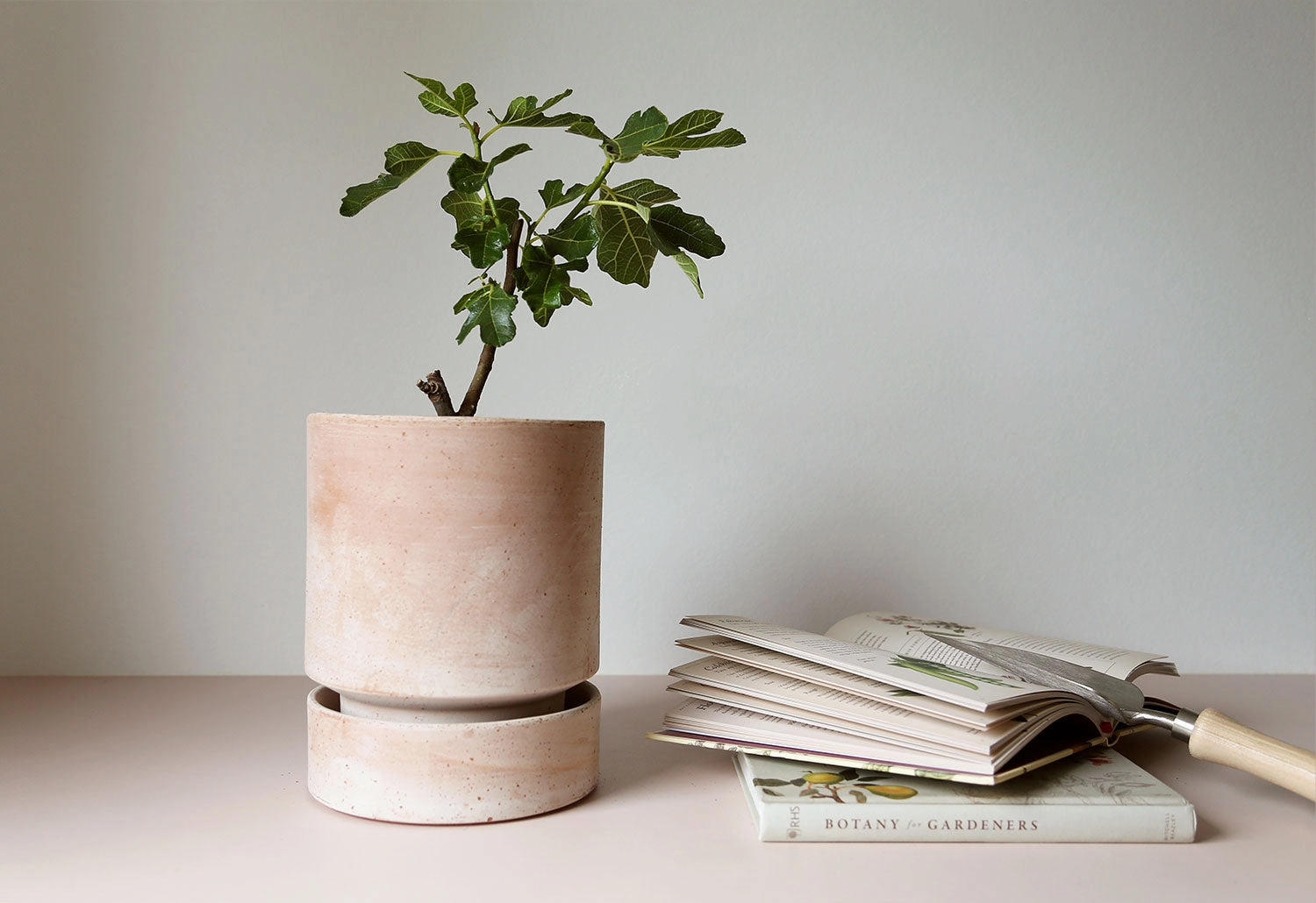 Hoff Planter