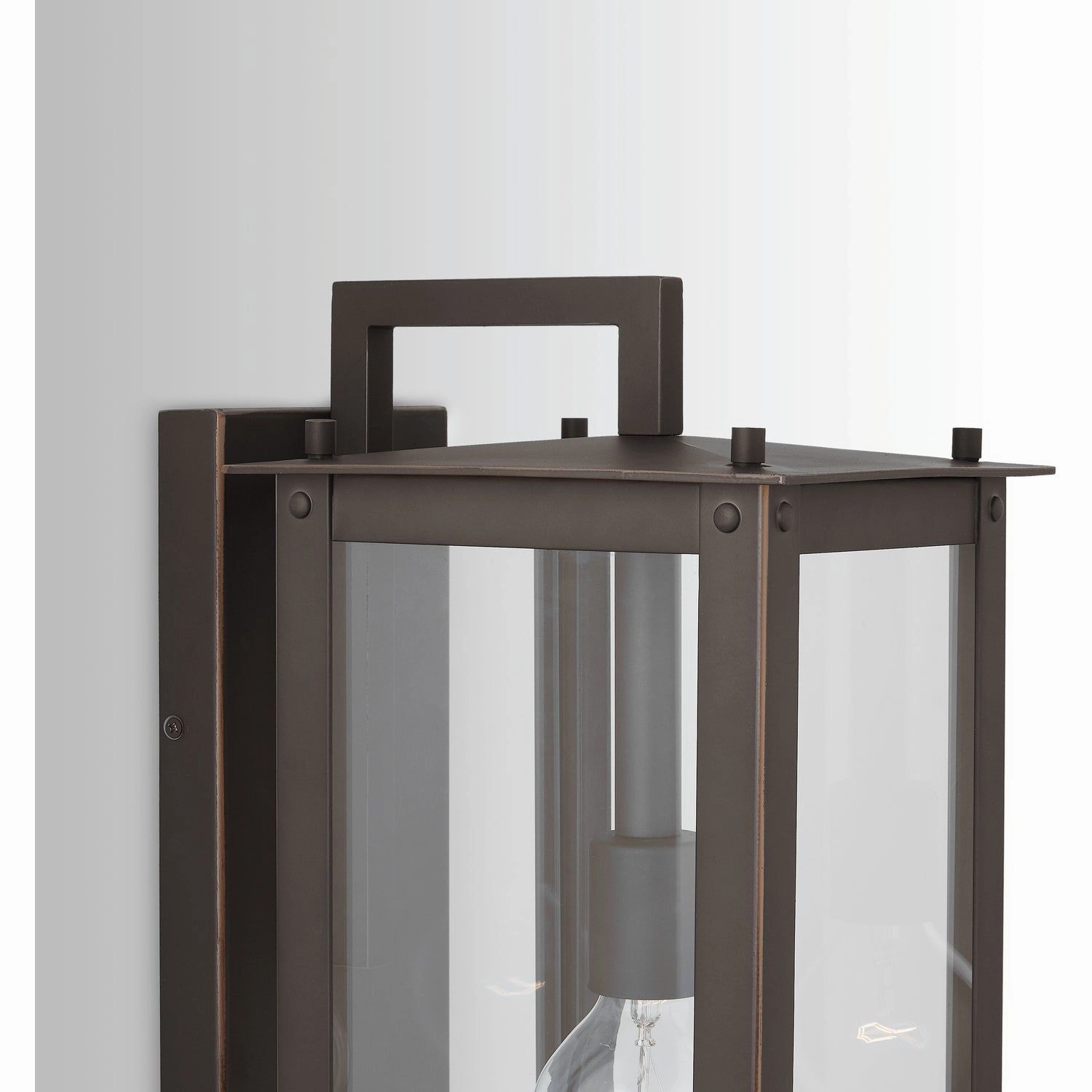 Hunt 1-Light Outdoor Wall Lantern