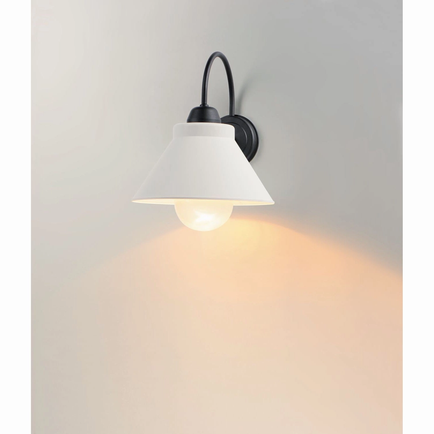 Jetty Outdoor Wall Light