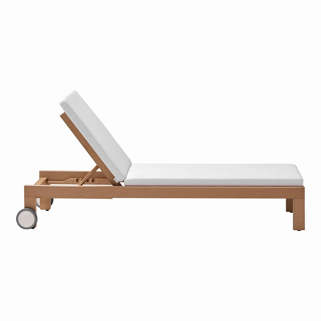 Kahn Sunbed w/ Cushion - 1-Seater