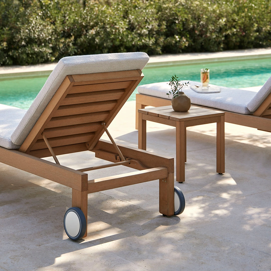 Kahn Sunbed w/ Cushion - 1-Seater