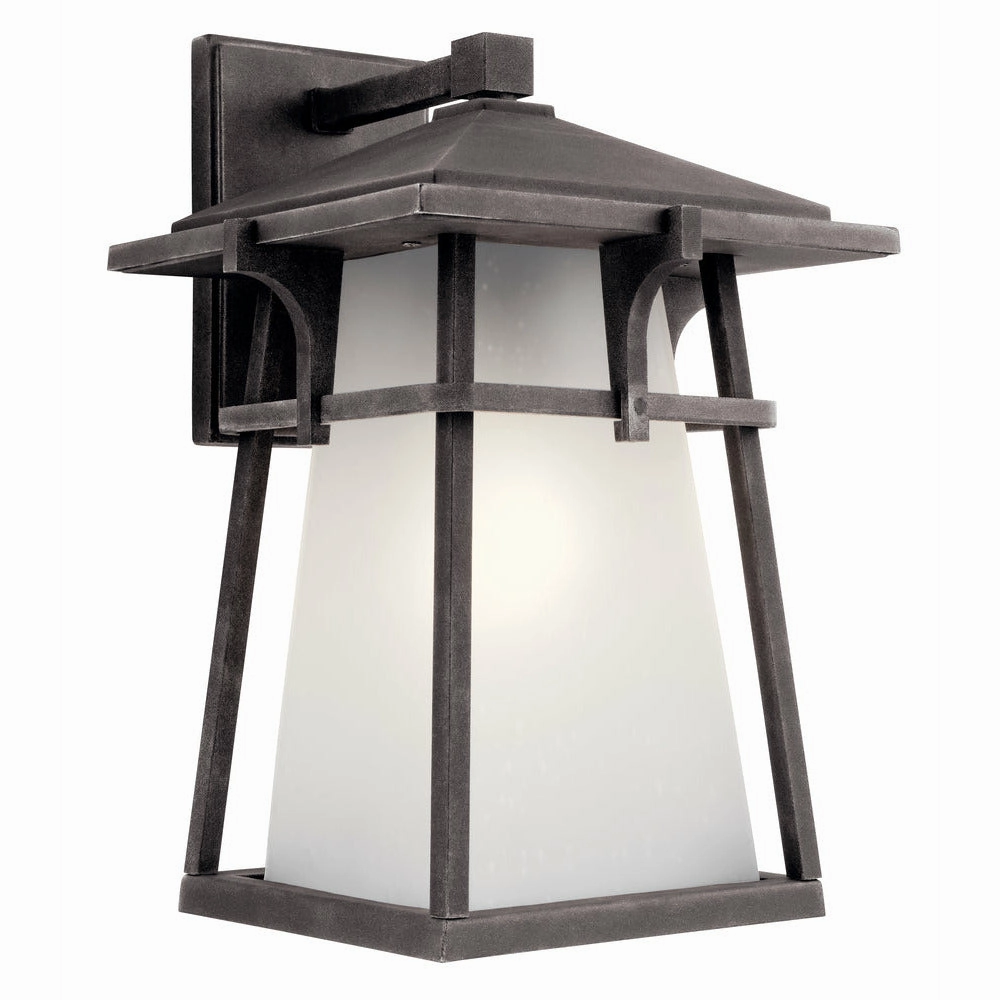 Kichler Beckett Large Outdoor Wall LightWeatherproof outdoor lighting