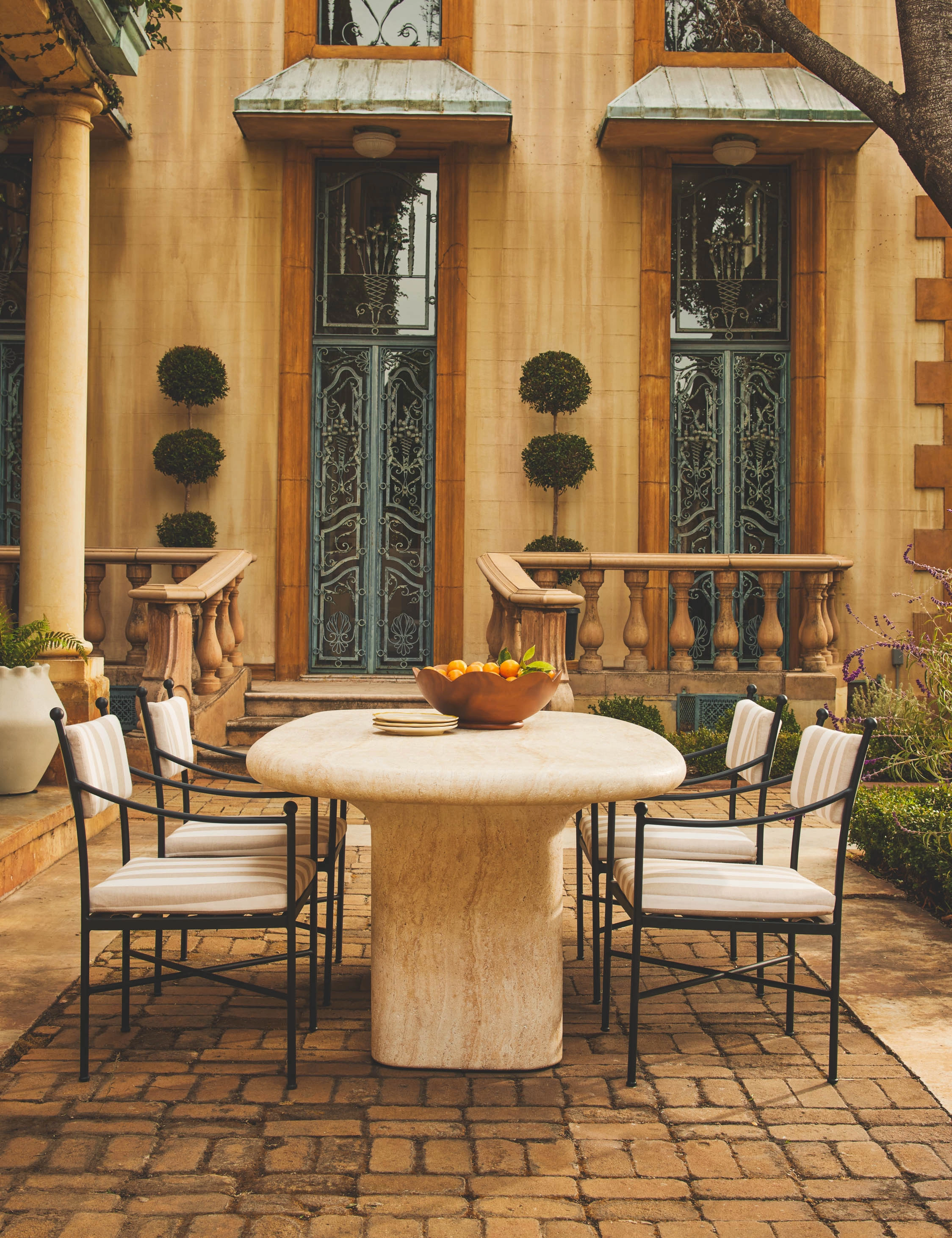 Leni Outdoor Dining Arm Chair