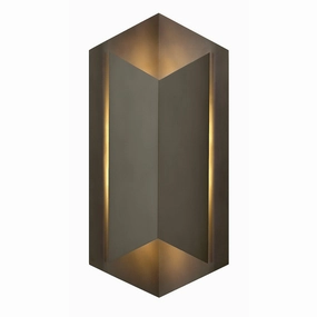 Lex Outdoor Wall LightWeatherproof outdoor lighting