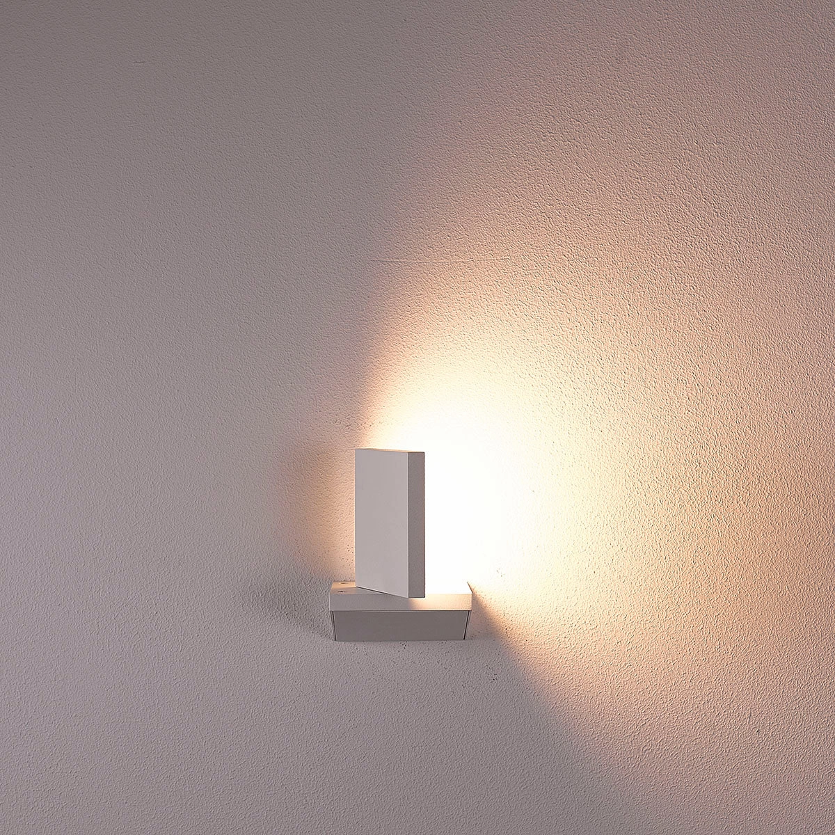 Mana LED Outdoor Wall Mount Marine Grey