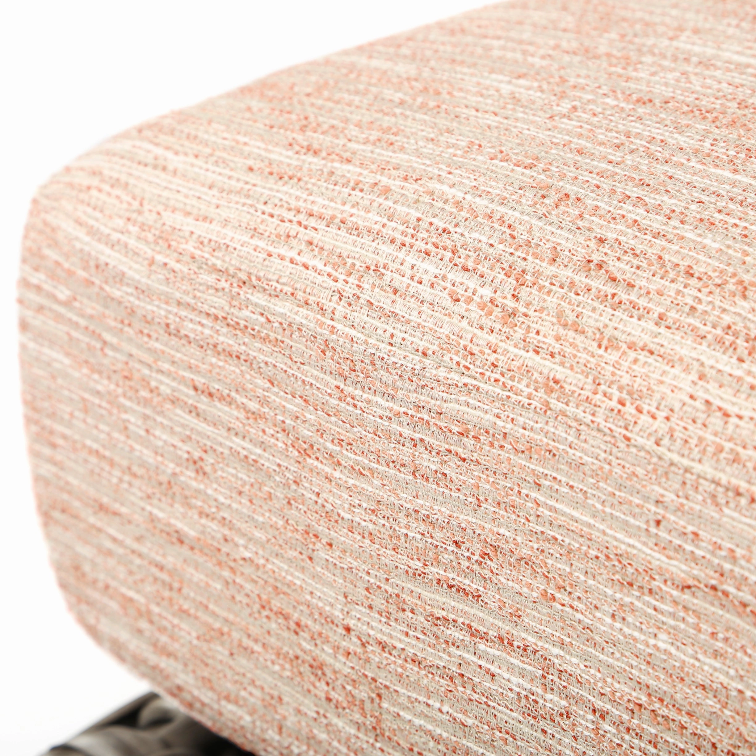 Mia Ottoman