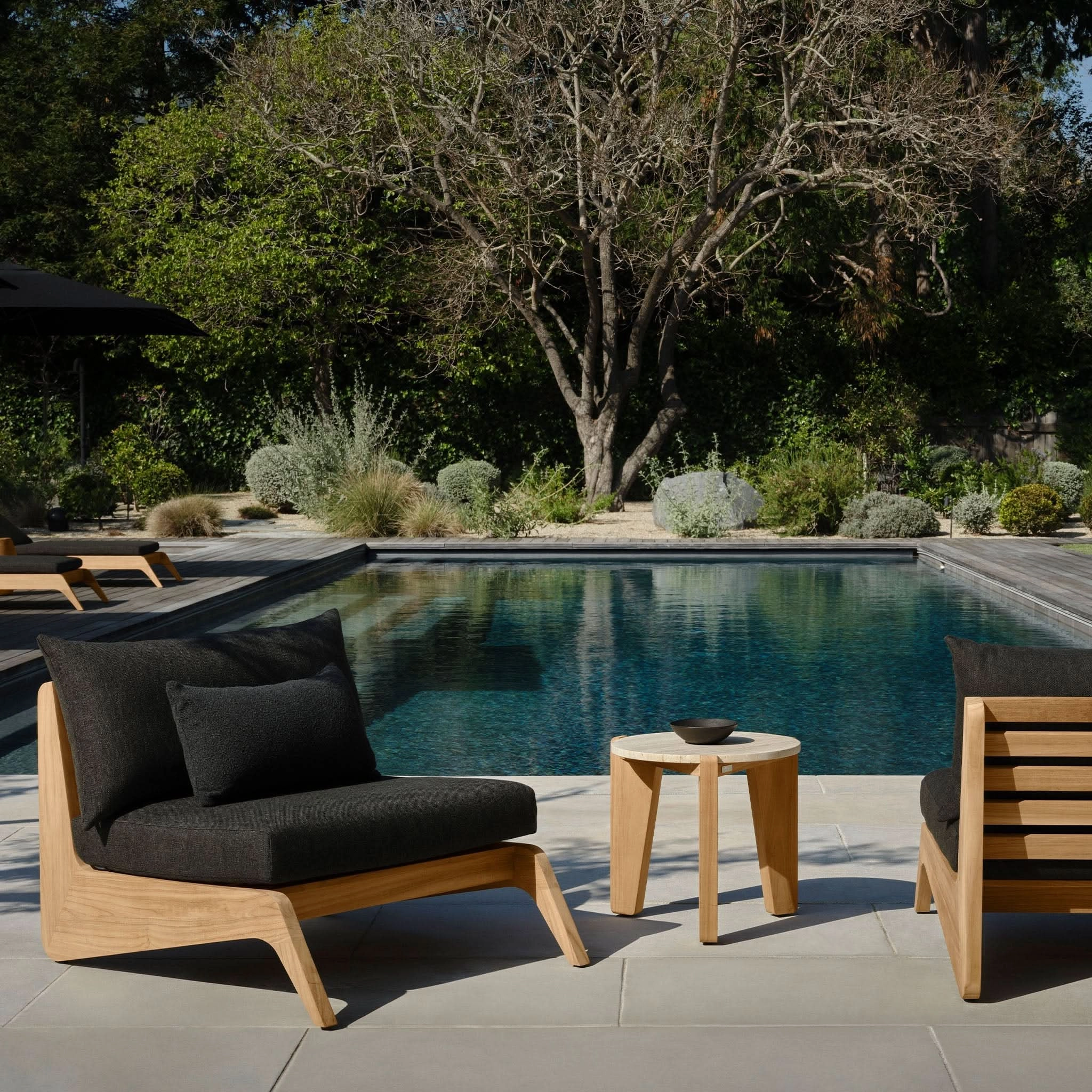 Mlb Teak Round Side Table
