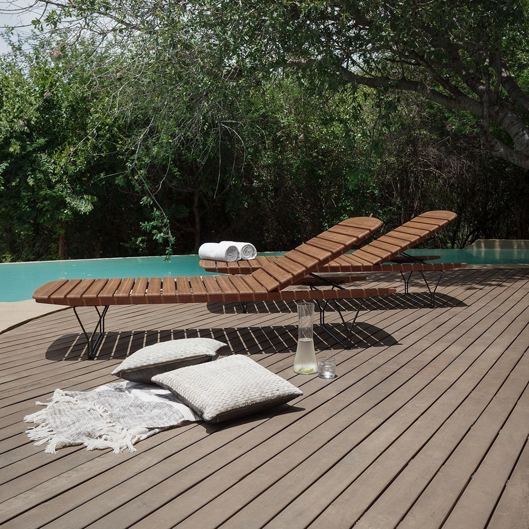 MOLO Sunbed