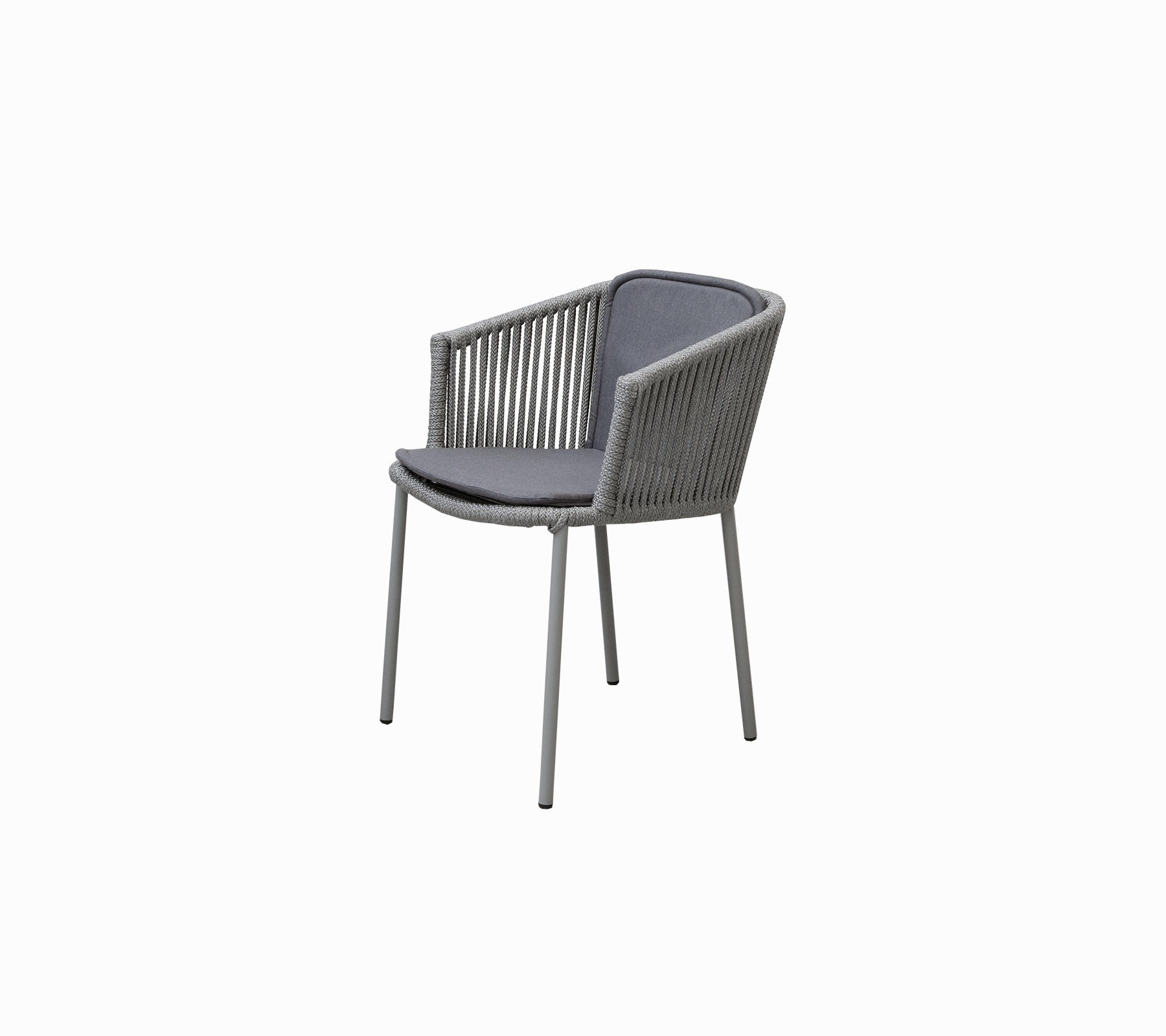 Moments chair, stackableoutdoor dining chair with armrests