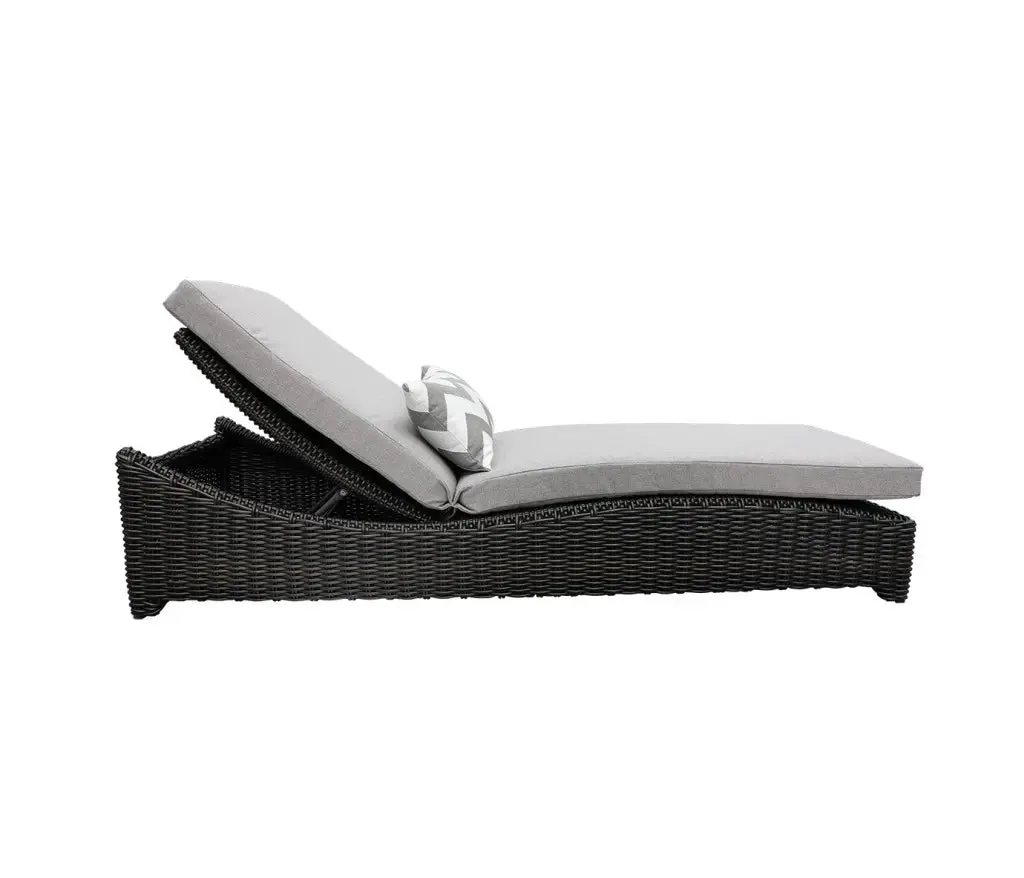 Monterrey 21" Chaise Loungeoutdoor chair for garden and patio
