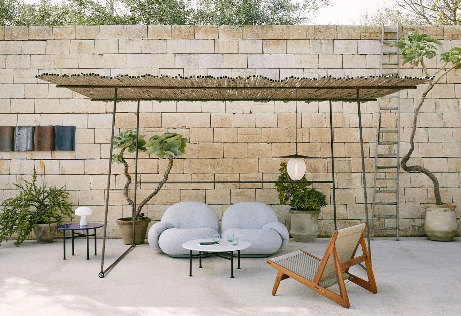 MR01 Initial Outdoor Lounge Chair