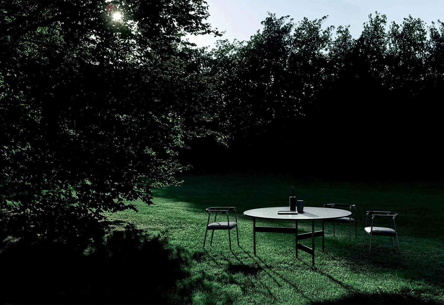 Notes outdoor table, 2016