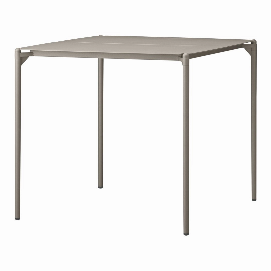 Novo Outdoor Table