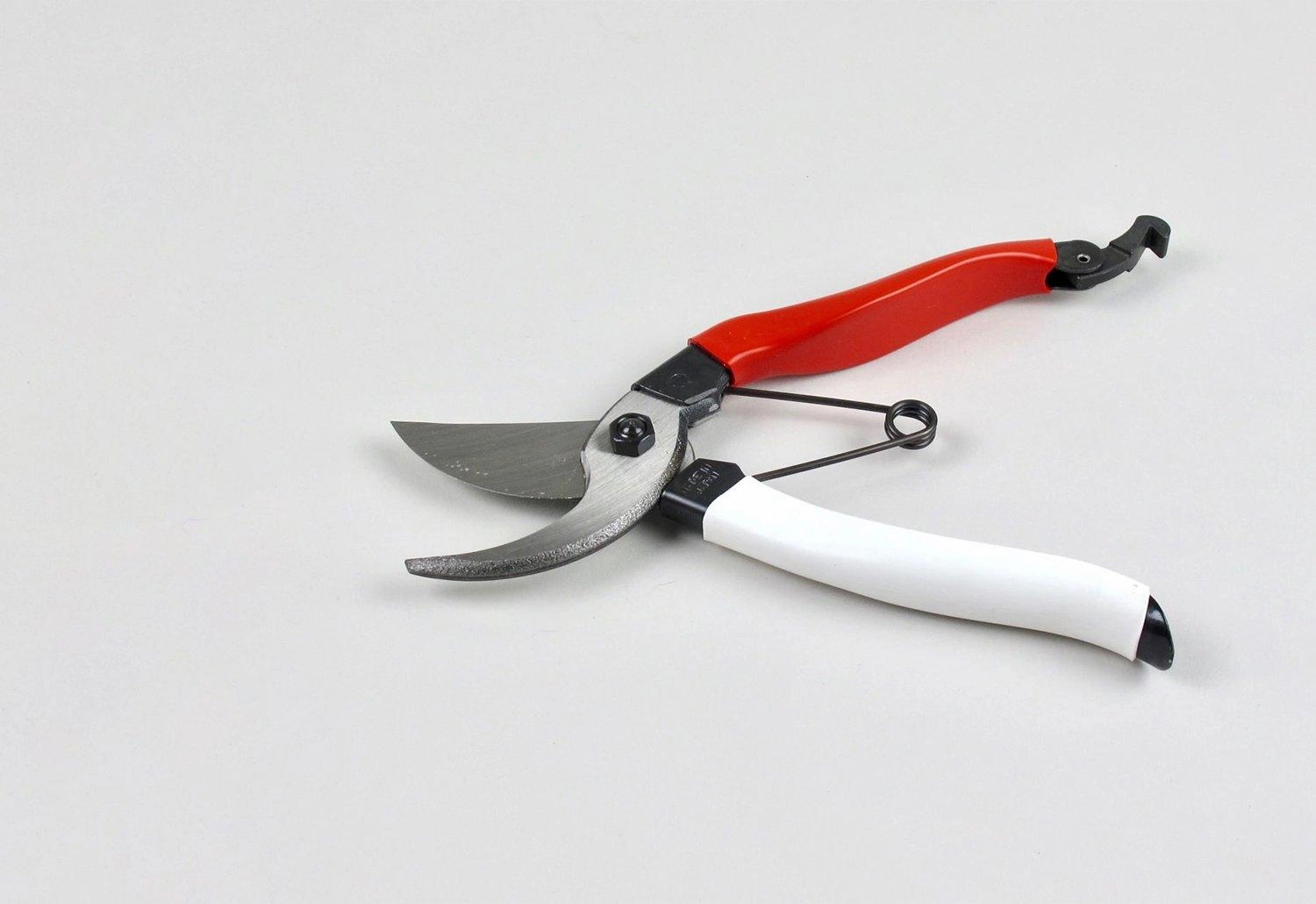 Okatsune Secateurs