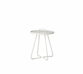 On-the-move side table, minioutdoor coffee table for patio or lounge