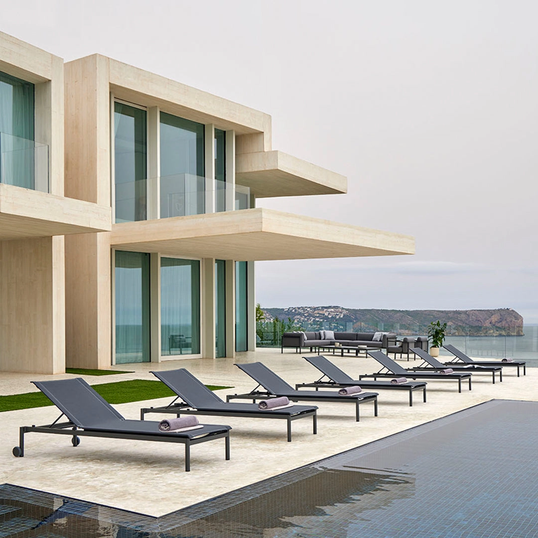 Origin Sunlounger