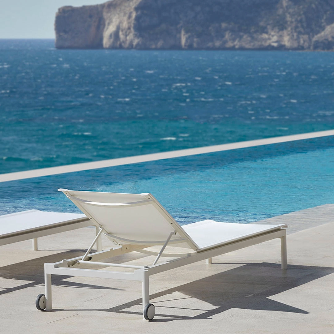 Origin Sunlounger