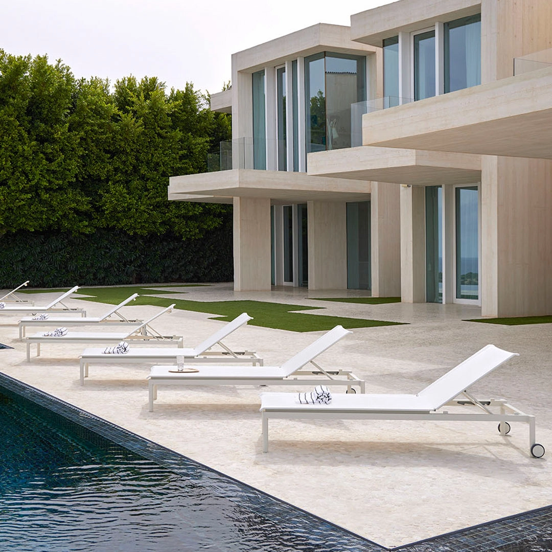 Origin Sunlounger