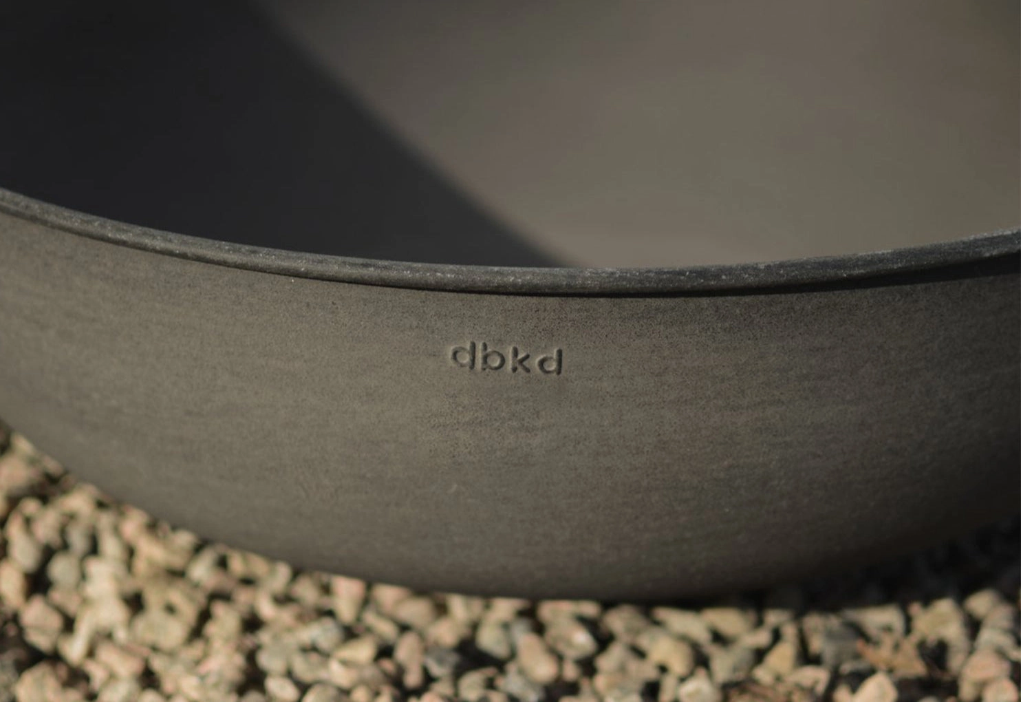 Out Low Bowl Planter