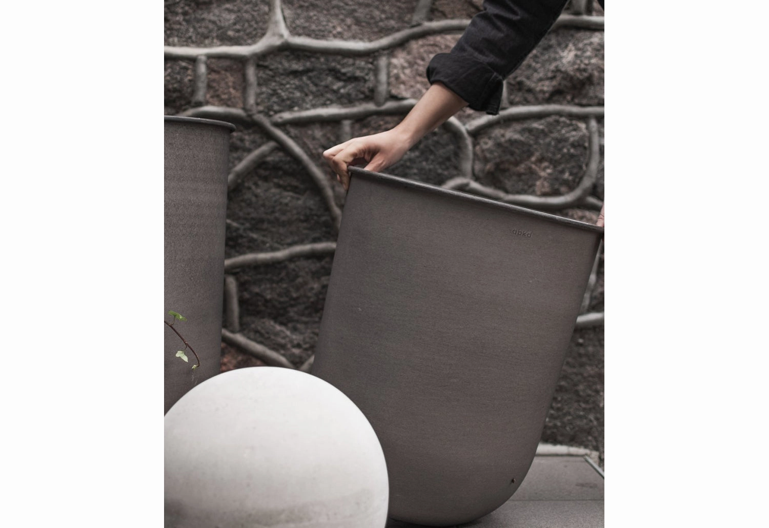 Out Plain Planter