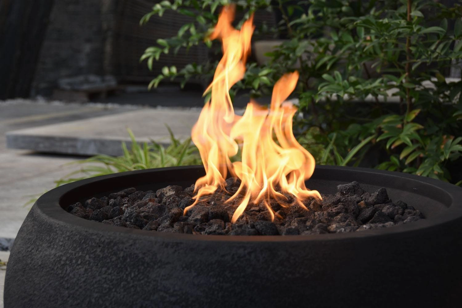Pacaya Concrete Lava Stone Fire Bowl (Modeno)  Propane