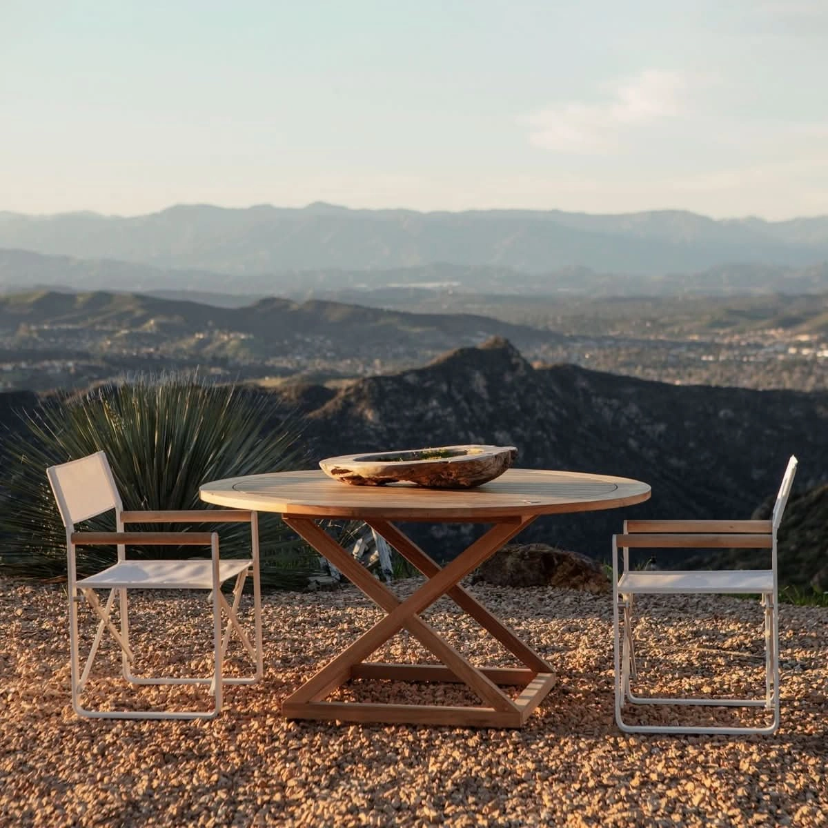 Pacific Teak Round Dining Table 60"